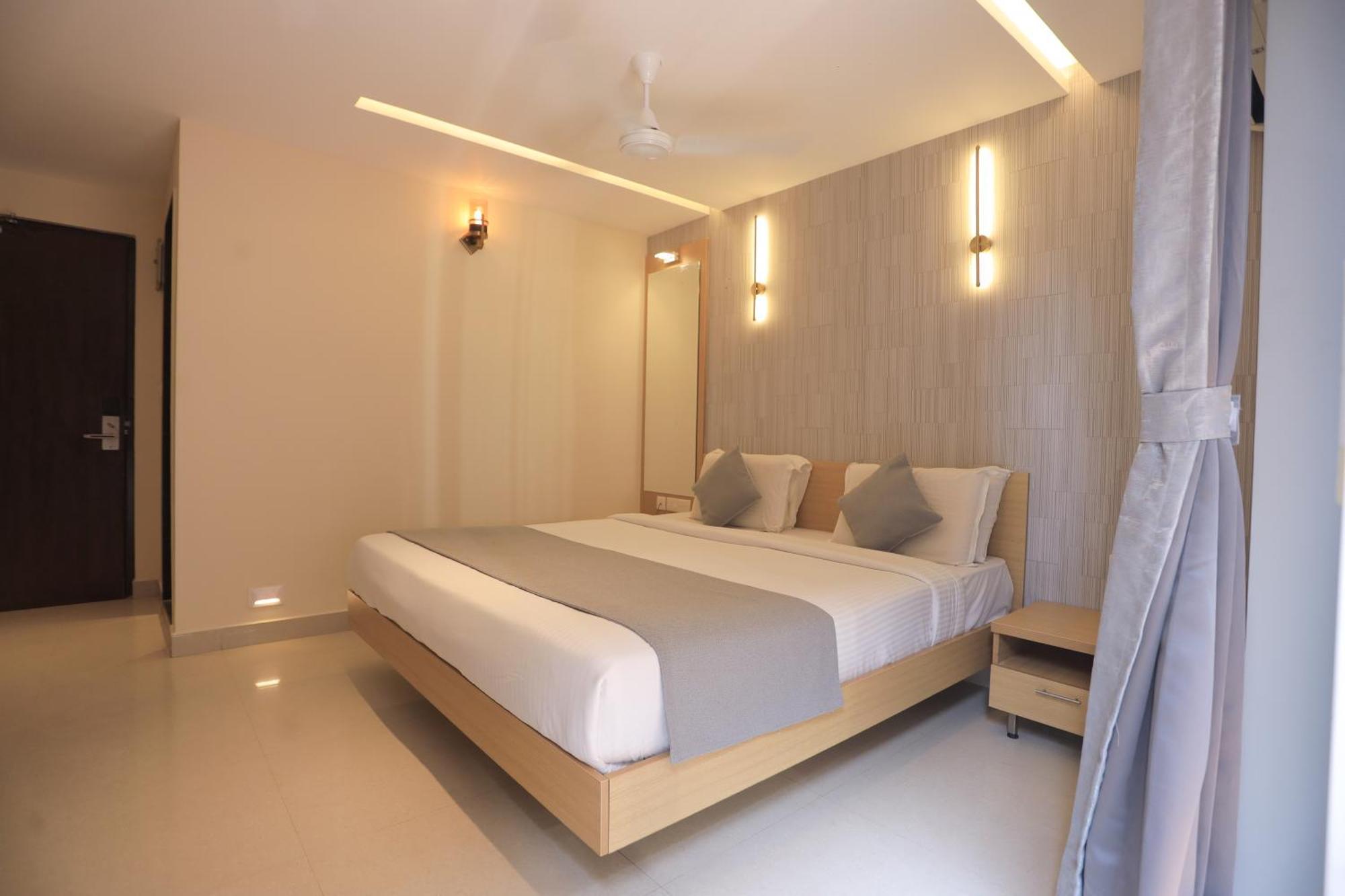 Hotel Shoolin Grand Mangaluru Zewnętrze zdjęcie